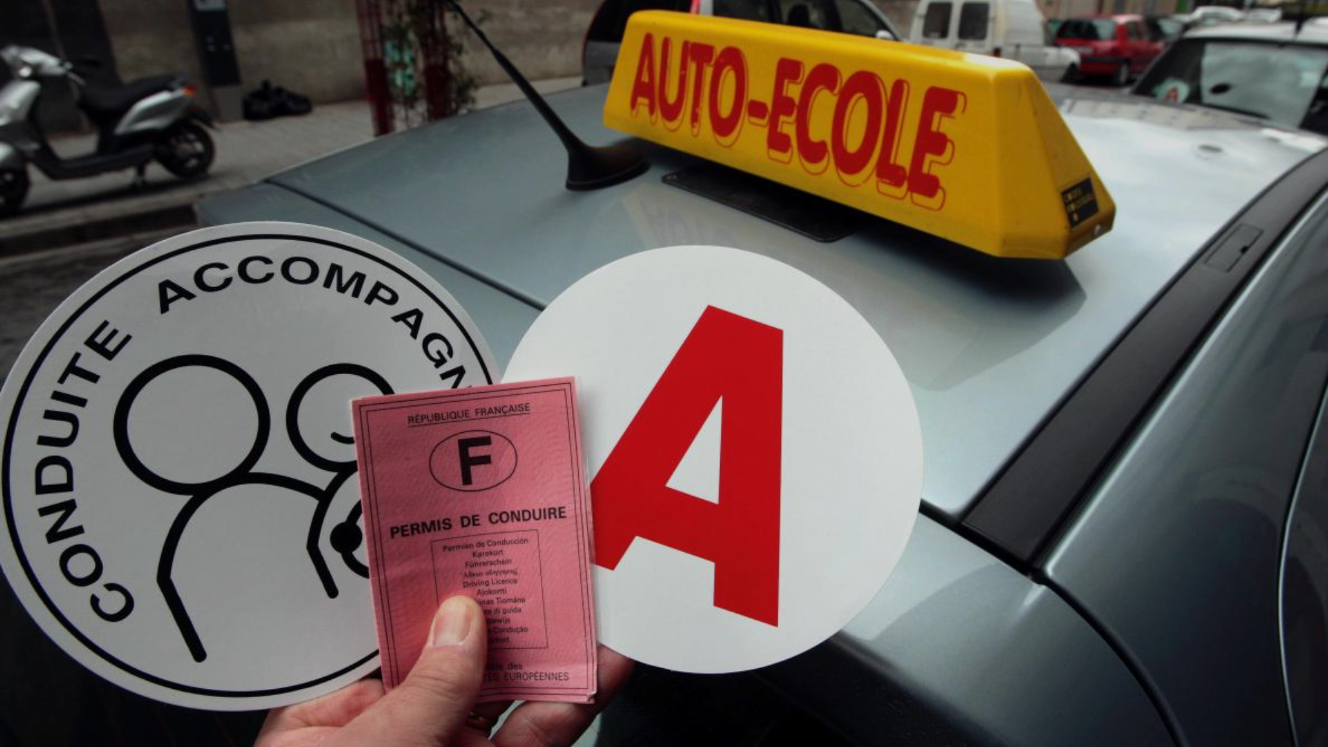 Trouver la meilleure auto-école dans votre département : Guide Complet